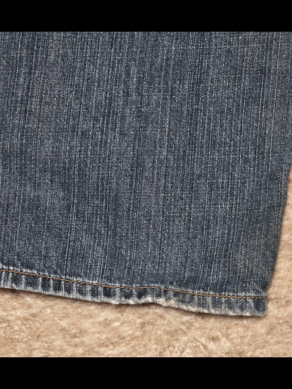 Levis relaxed fit